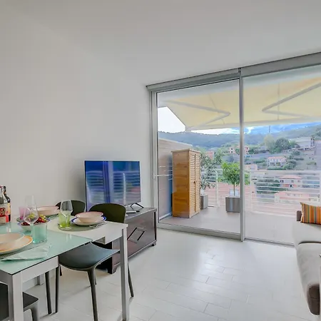 Appartamento Adelasia 01 - Shared Pool And Parking - Happy *